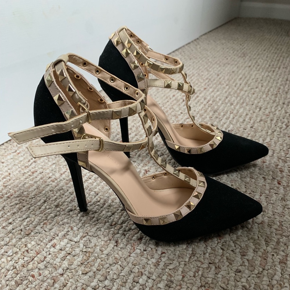 Worn once! Heels approx. 4in